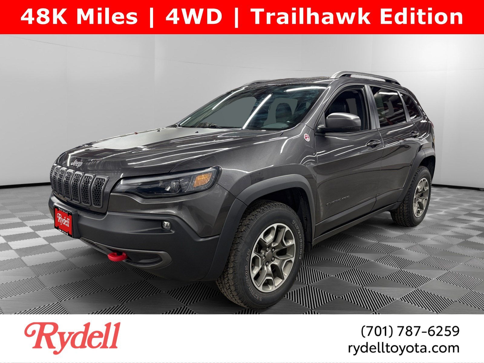 2020 Jeep Cherokee Trailhawk in Granite Crystal Metallic Clearcoat — front three-quarter view