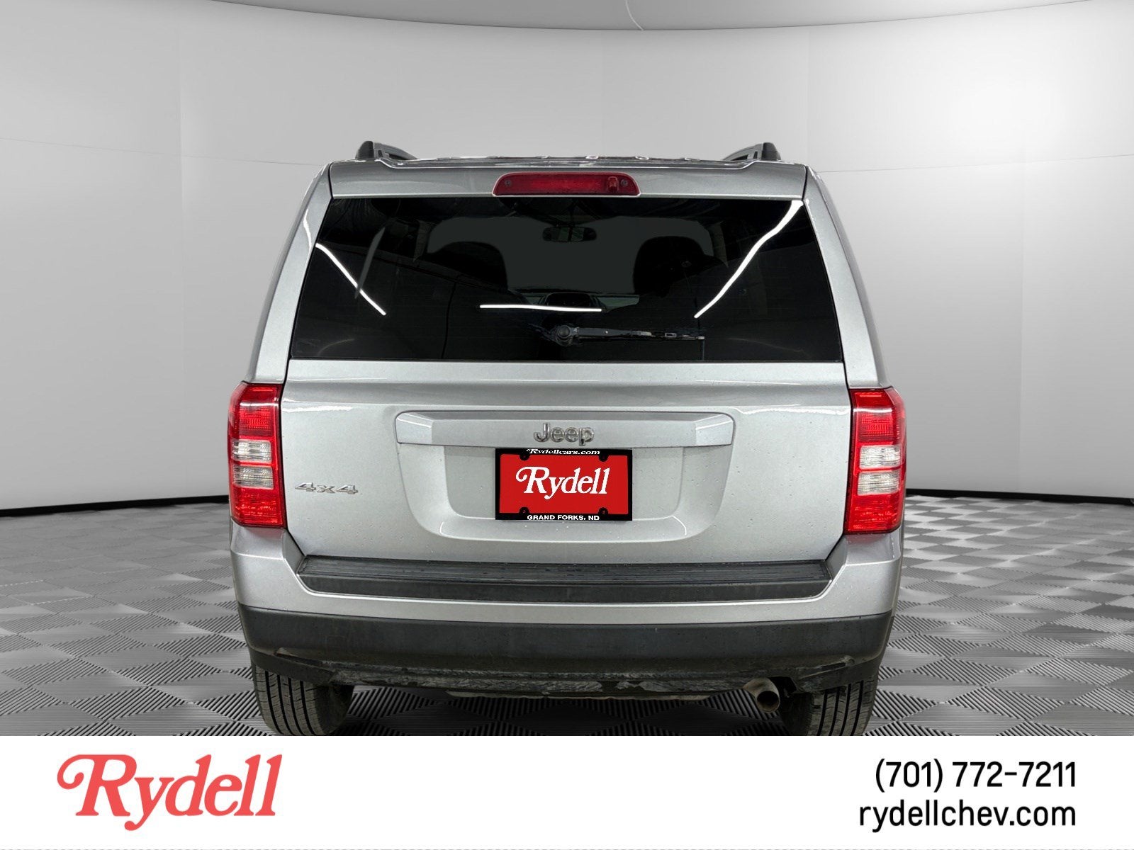 2015 Jeep Patriot — interior view