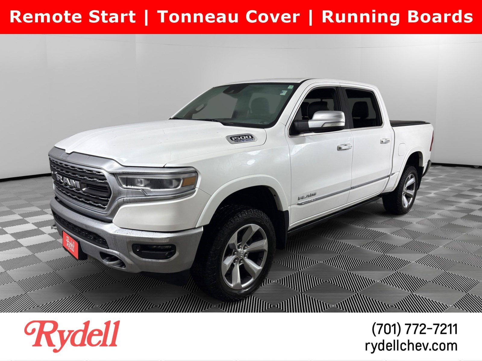 2022 RAM 1500 Limited Crew Cab 4x4 5'7" Box in Off-White — front three-quarter view