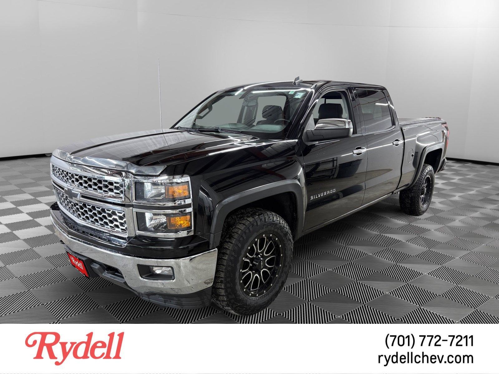 2014 Chevrolet Silverado 1500 LT in Black — front three-quarter view