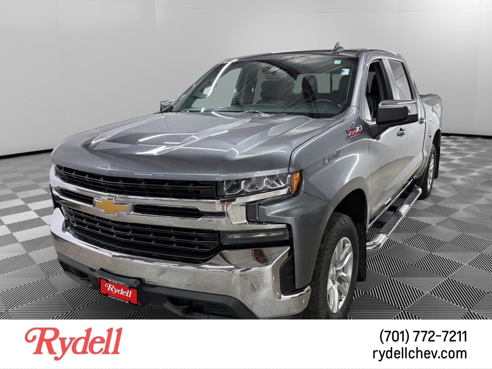 2019 Chevrolet Silverado 1500 LT in Satin Steel Metallic — front three-quarter view