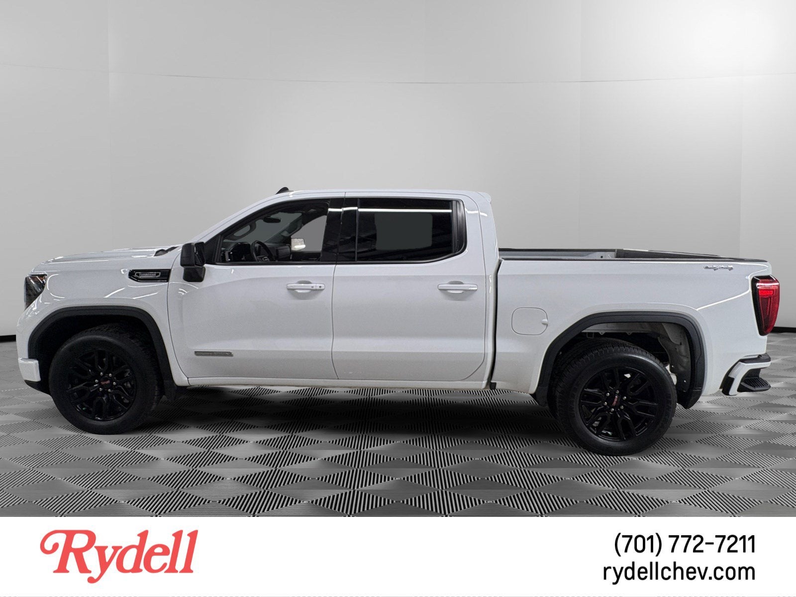 2025 GMC Sierra 1500 — side profile view