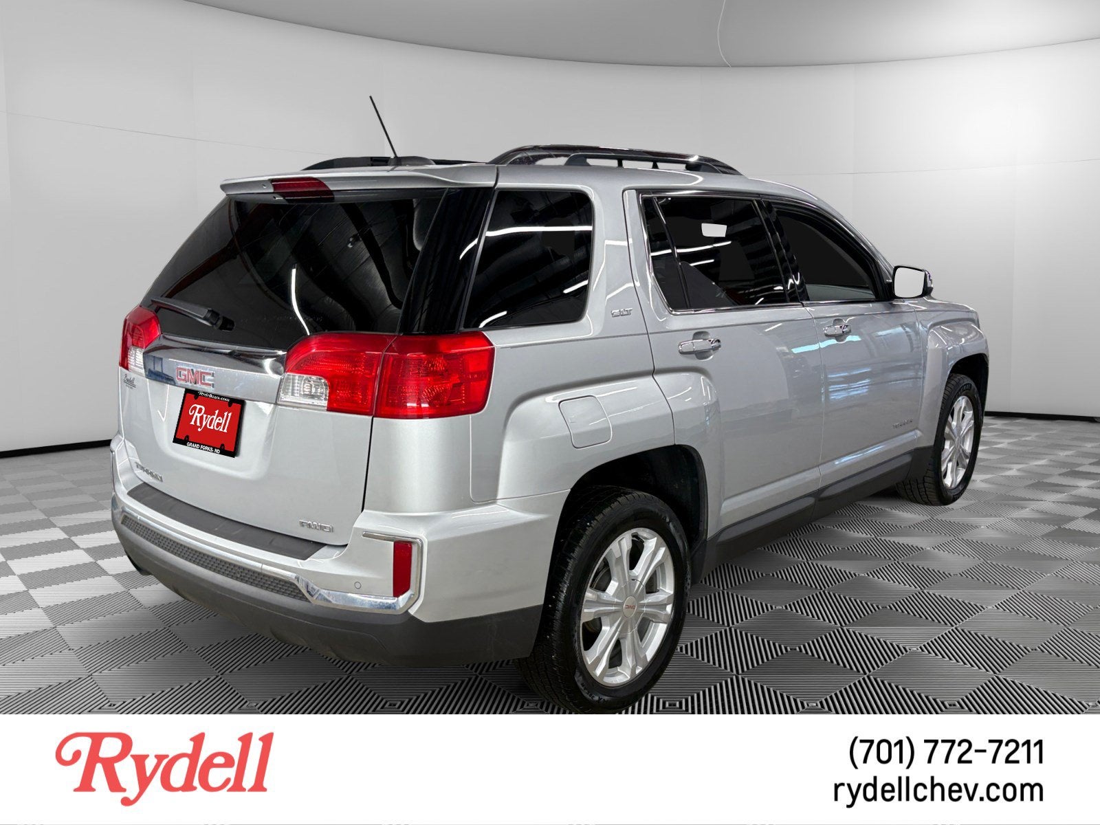 2016 GMC Terrain — detail view