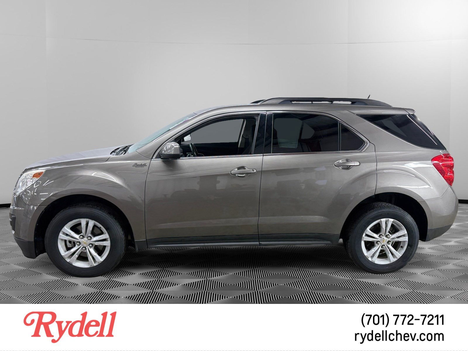 2012 Chevrolet Equinox — side profile view