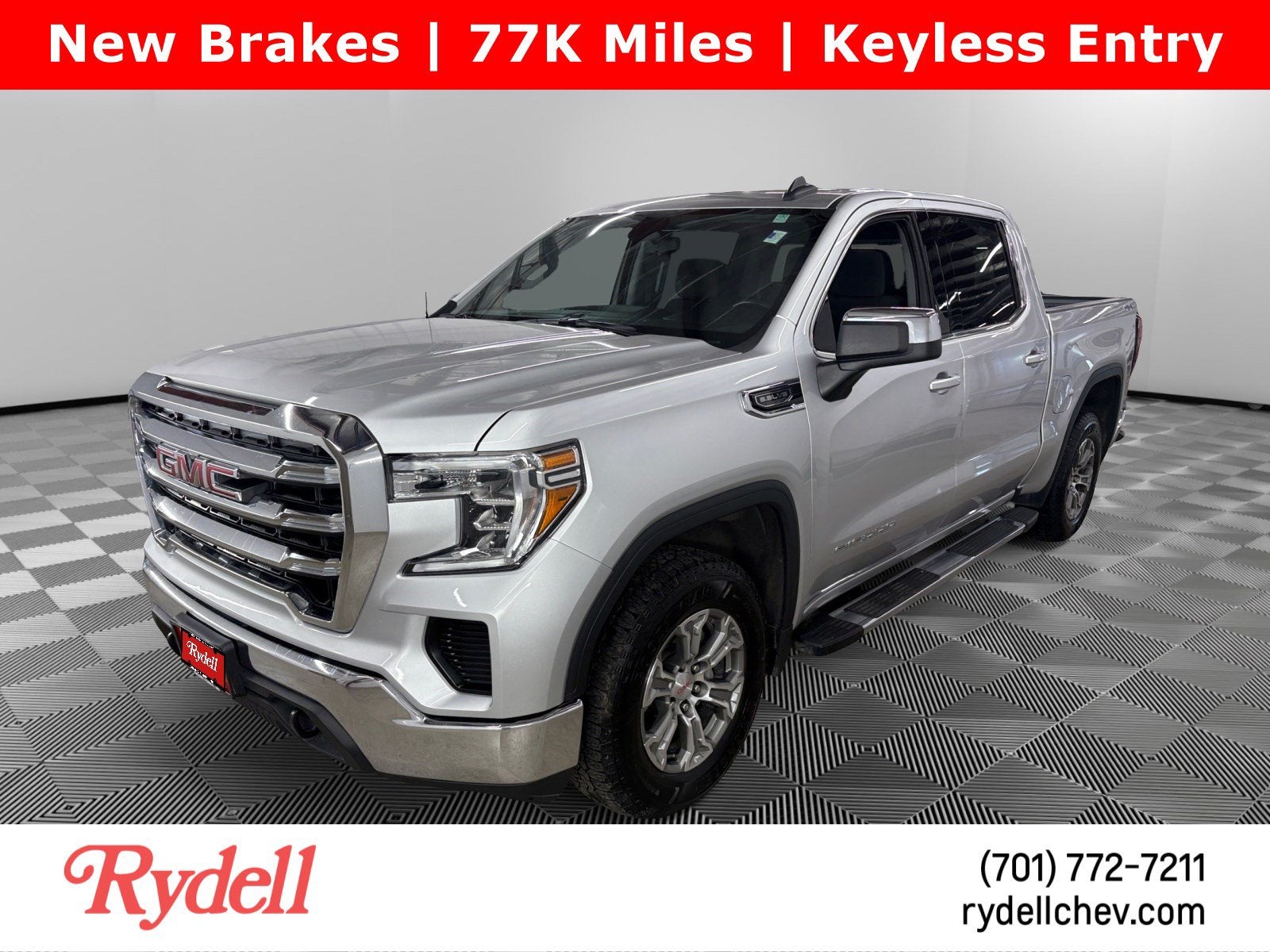 2020 GMC Sierra 1500 SLE in Quicksilver Metallic — front three-quarter view