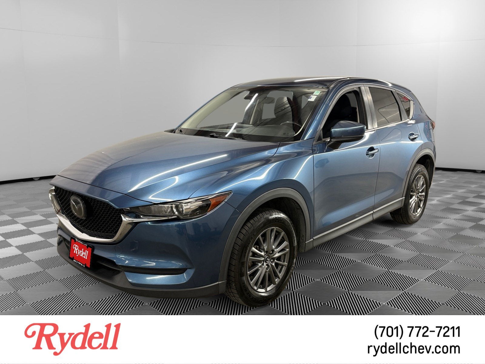 2018 Mazda Mazda CX-5 Sport in Blue — front three-quarter view