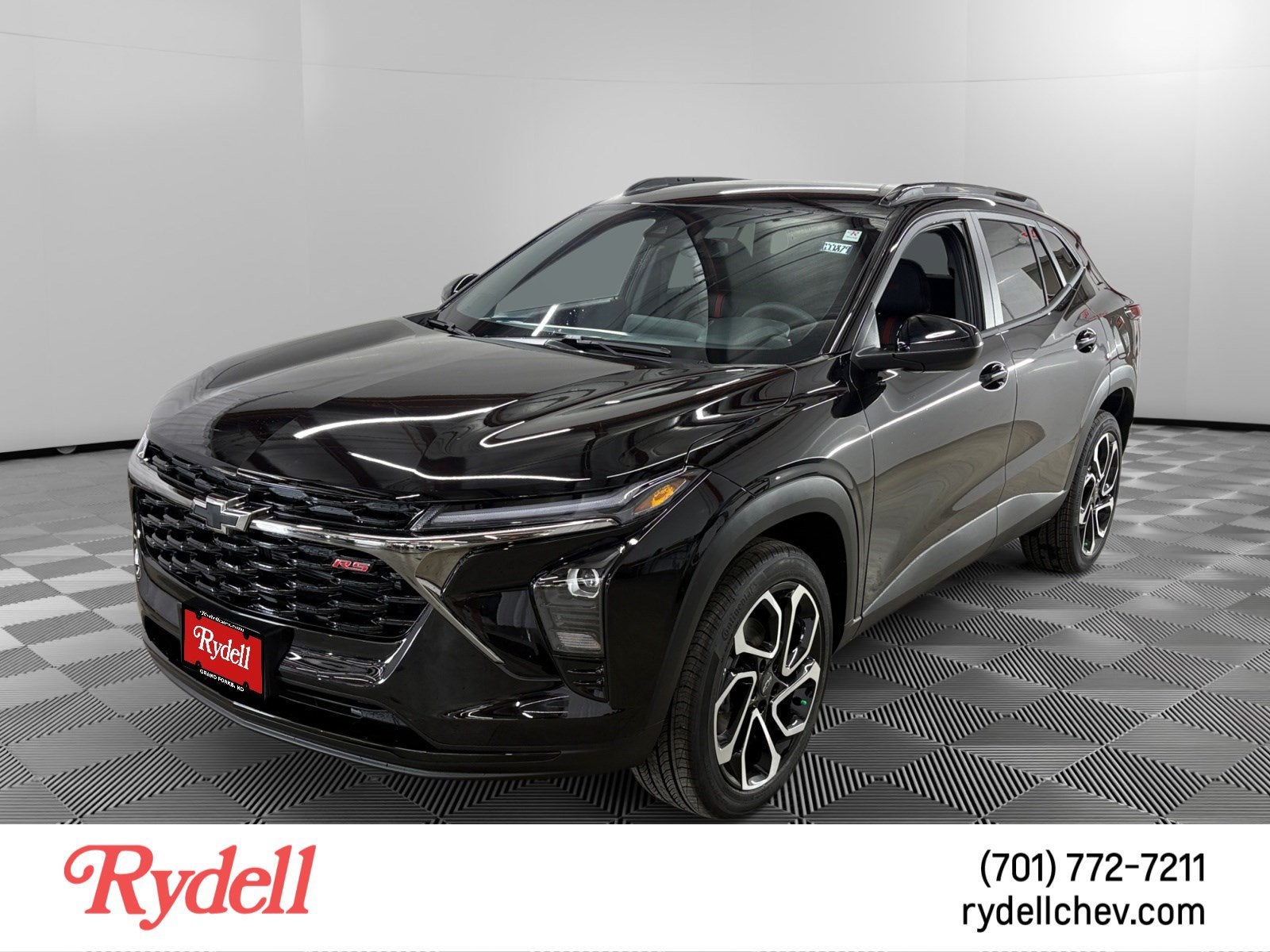 2026 Chevrolet Trax 2RS in Mosaic Black Metallic — front three-quarter view