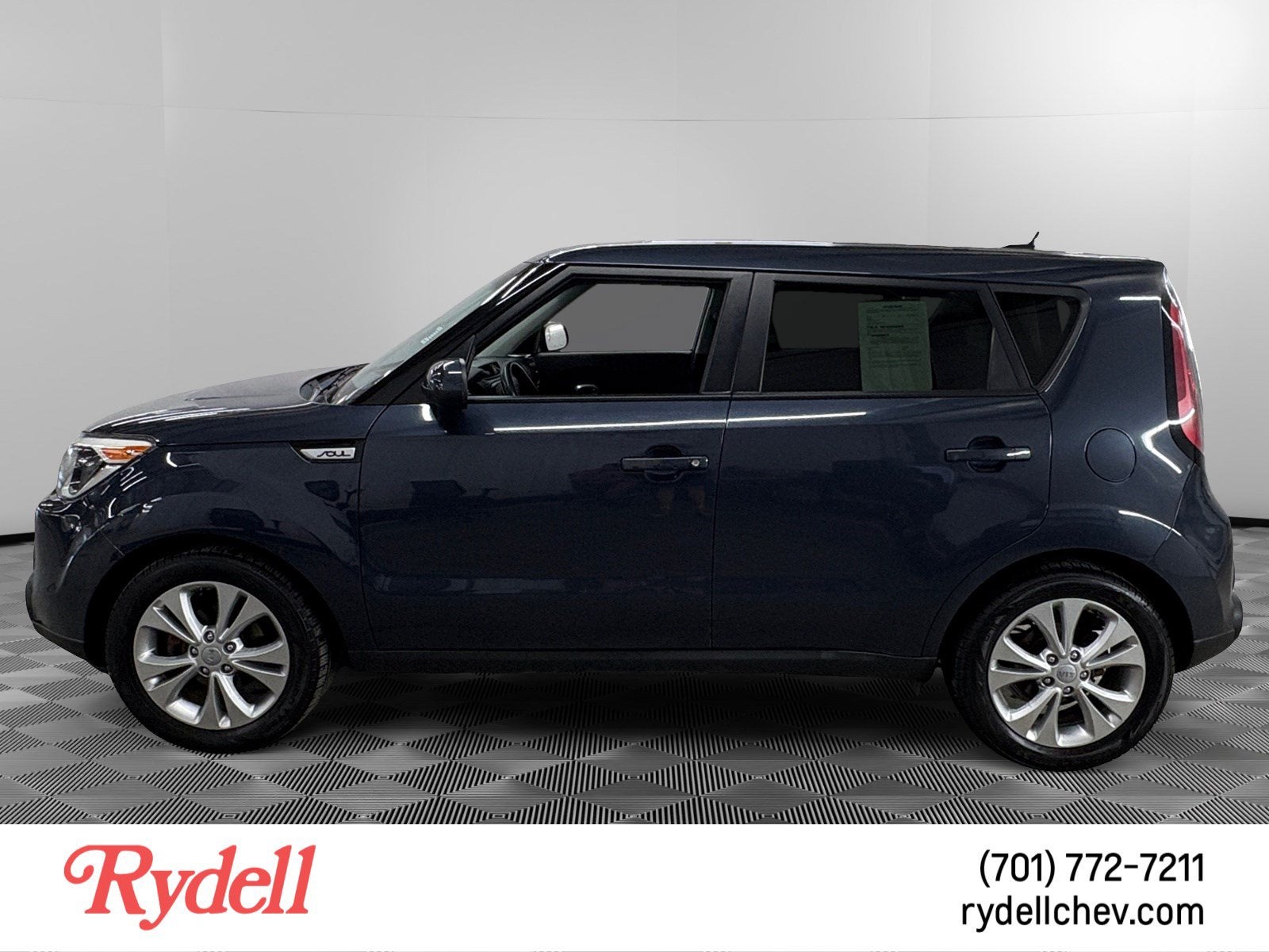 2015 Kia Soul — side profile view