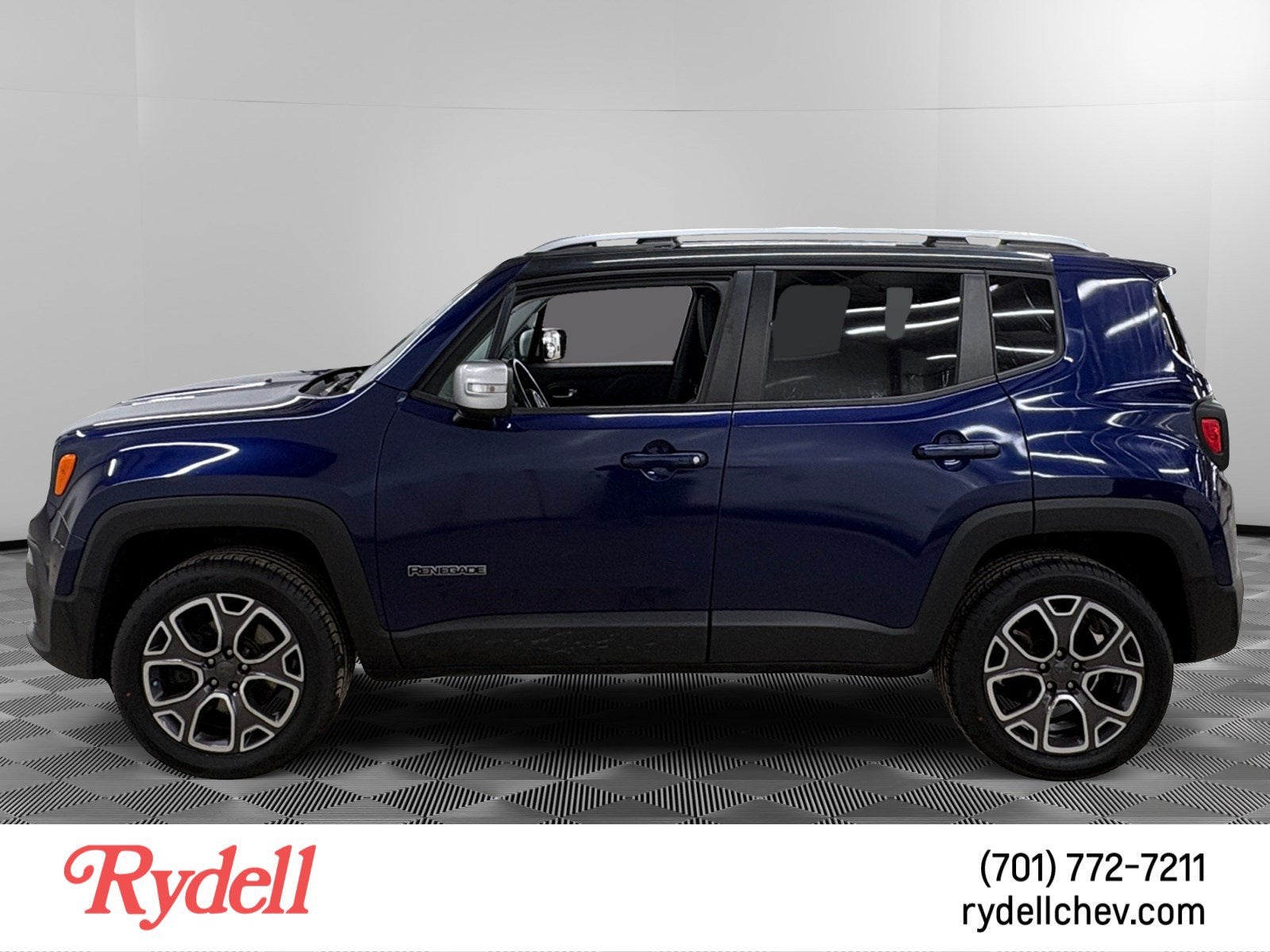 2016 Jeep Renegade — side profile view