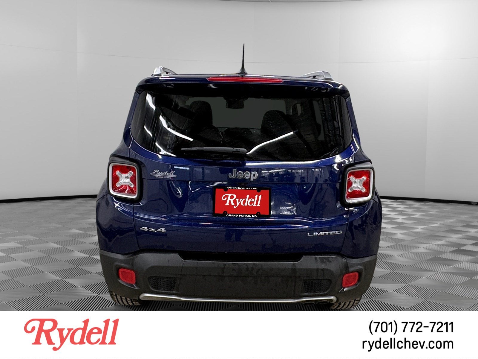 2016 Jeep Renegade — interior view
