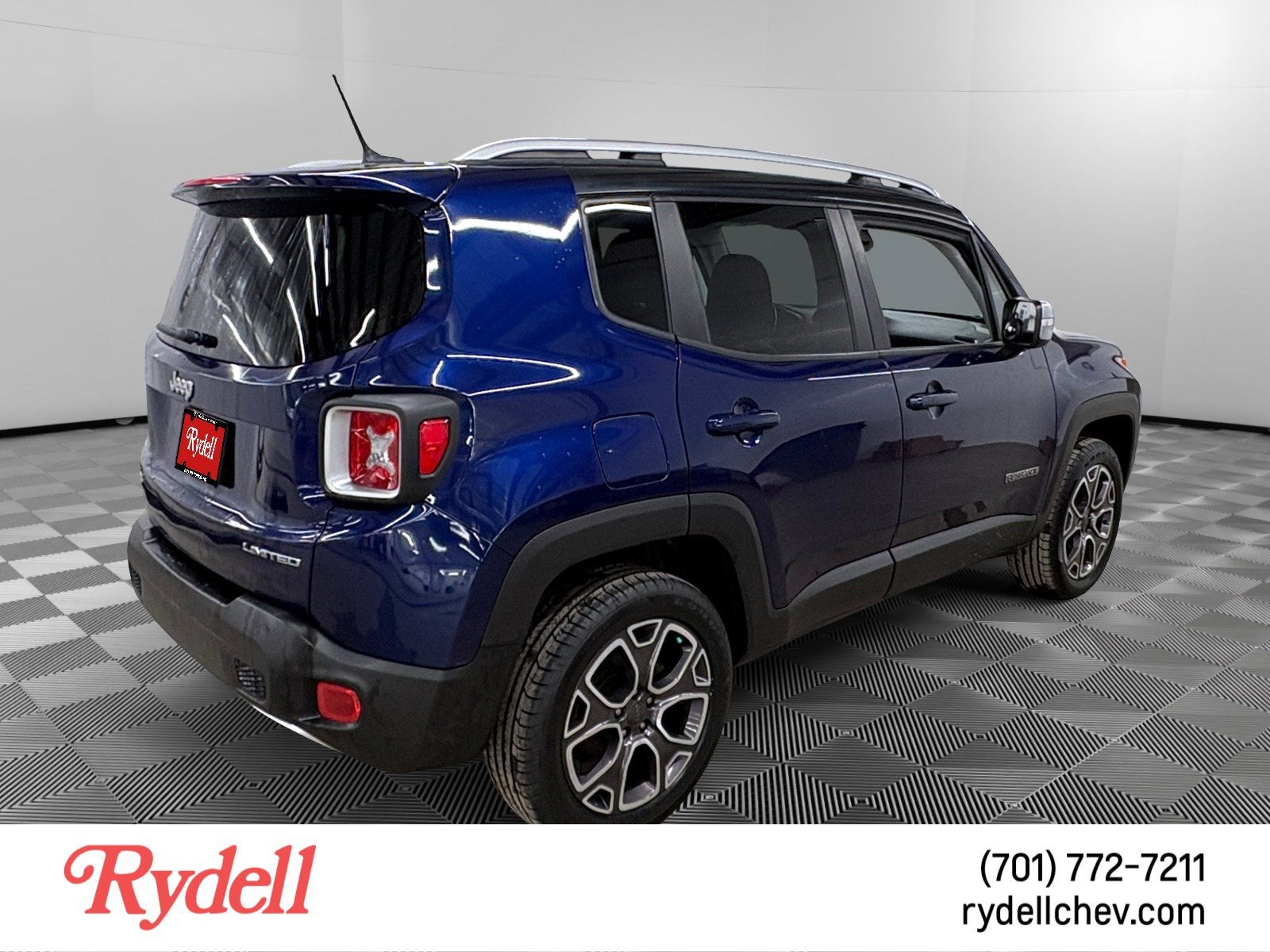 2016 Jeep Renegade — detail view
