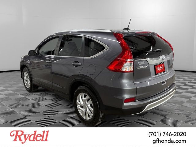 2016 Honda CR-V — rear three-quarter view